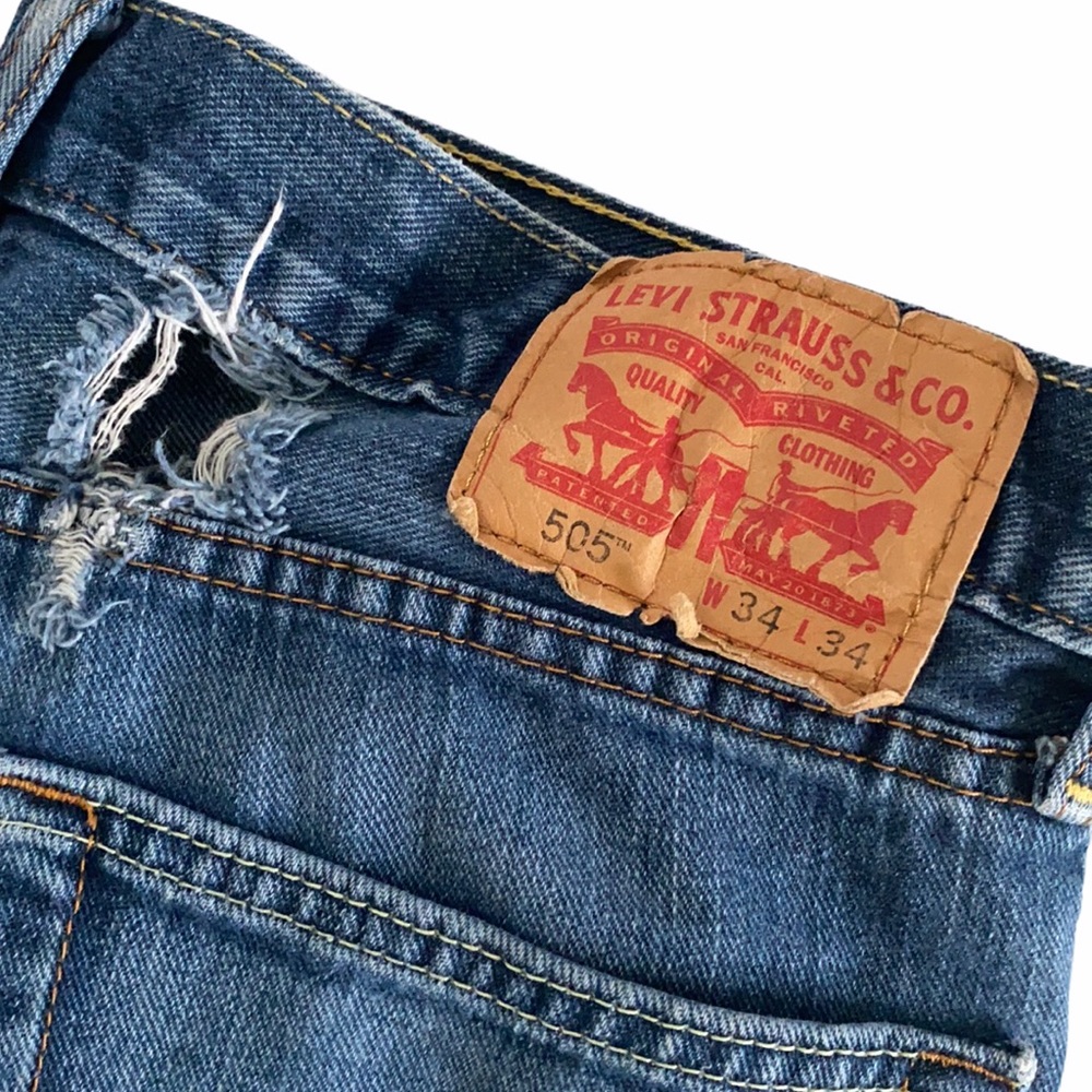 Levi’s Semi Distressed Blue Bootcut Men’s Jeans - Picture 3 of 8